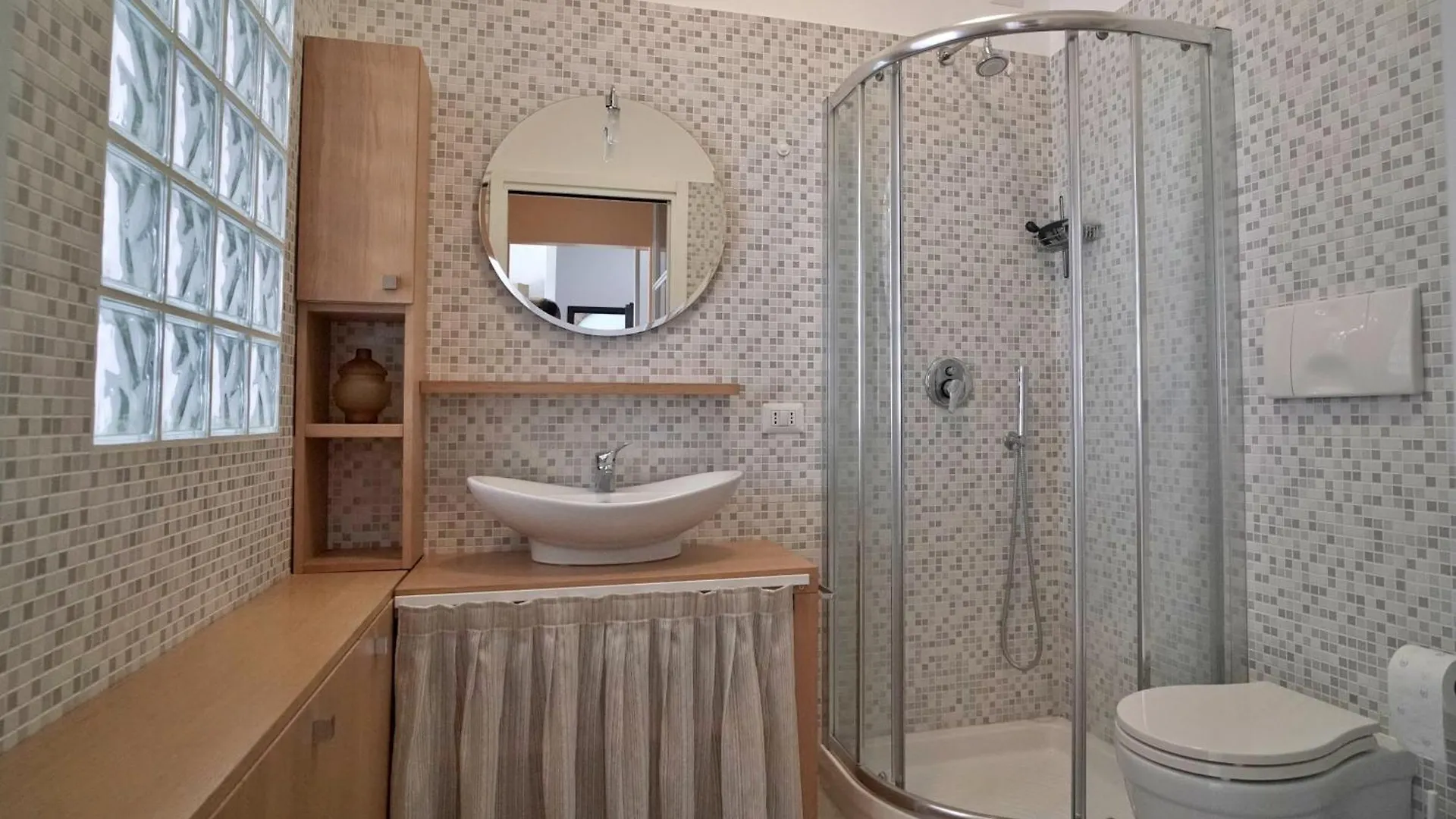 Best Way Rent - Enchanting Apartment On Naviglio Martesana Milan Italy