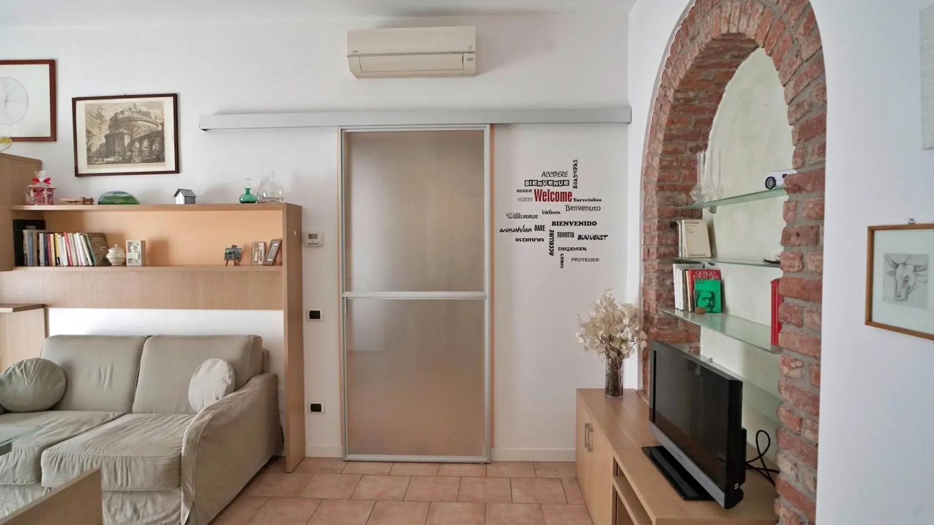Best Way Rent - Enchanting Apartment On Naviglio Martesana Milan